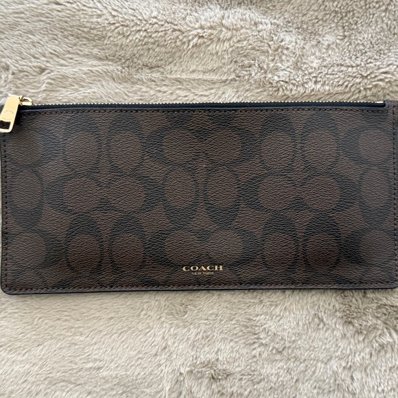 Coach Slim Zipper Pouch in Signature Canvas - Picture 1 of 4